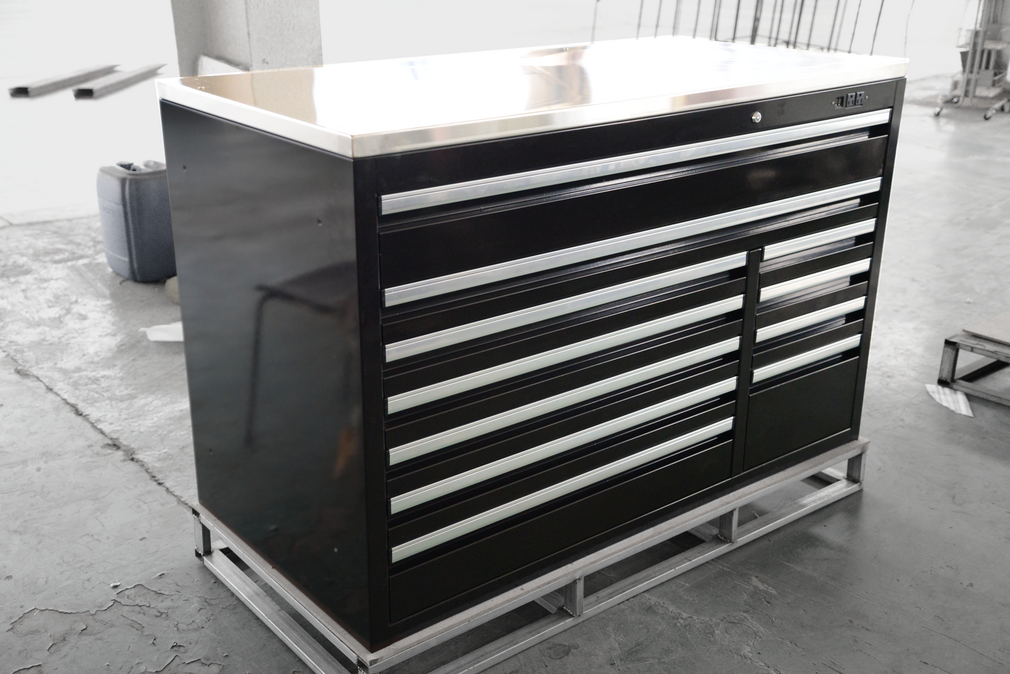 56 inch rolling tool chest